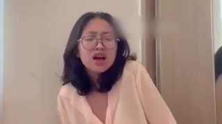 Nindia ABG Kacamata Yang Lagi Viral