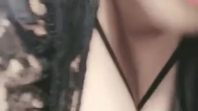 Bokep Indo Babyuh Cindo Toge Lingerie Hitam Live