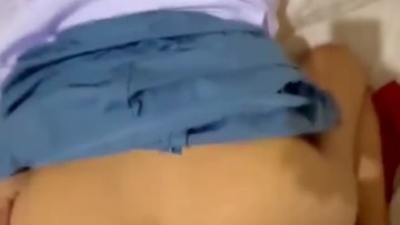 Siswi SMA Rela Ngentot dgn Pak Guru Gendut