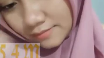 Bokep Jilbab – Ukhti Live pamer BH tali kutang