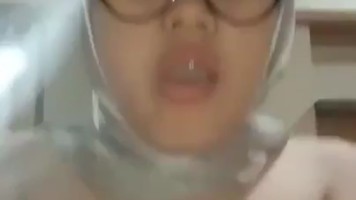 Bokep Jilbab – Putri Jilbab Ceritanya Lagi Prank di Apartemen Doi